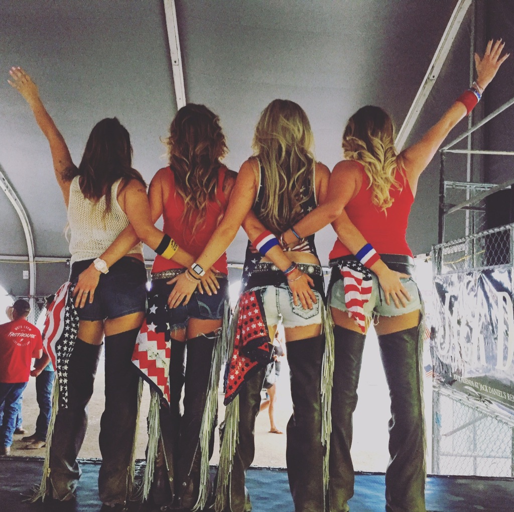 Uncomfortable: Why Can’t We All be Like the Drunk Girls in the&nbsp;Bathroom?